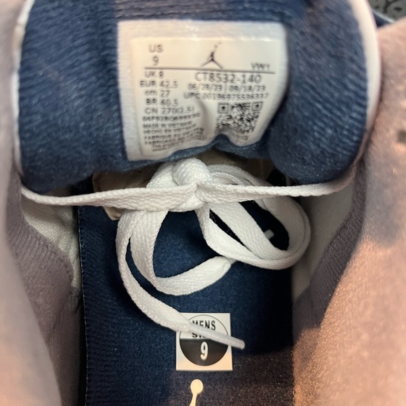 Air Jordan 3 Retro sz various NWB
Men's Shoes CT8532-140 - Picture 9 of 11